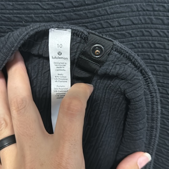 Lululemon On Repeat Dress w/ Detachable Snood Retail $148 Black - Picture 16 of 17